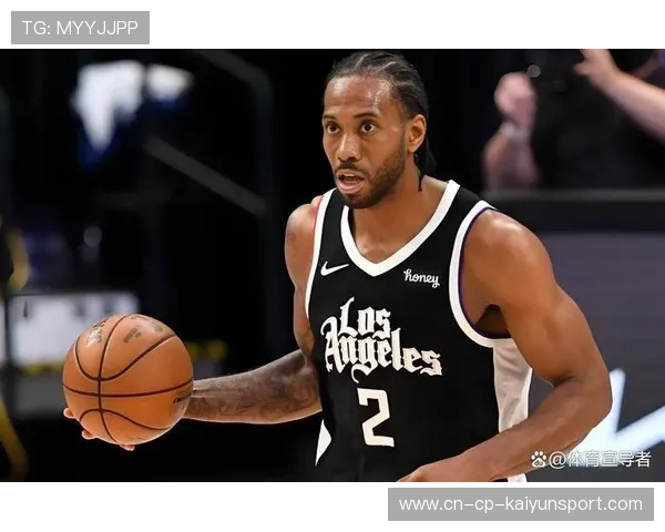 洛杉矶快船憾负洛杉矶湖人，科怀·伦纳德连中中投，主场观众起立