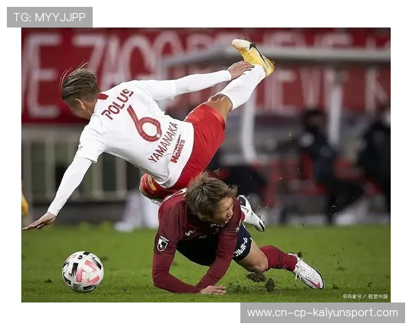 足球中锋顶住回做分边:用身体与节奏掌控前场的关键战术